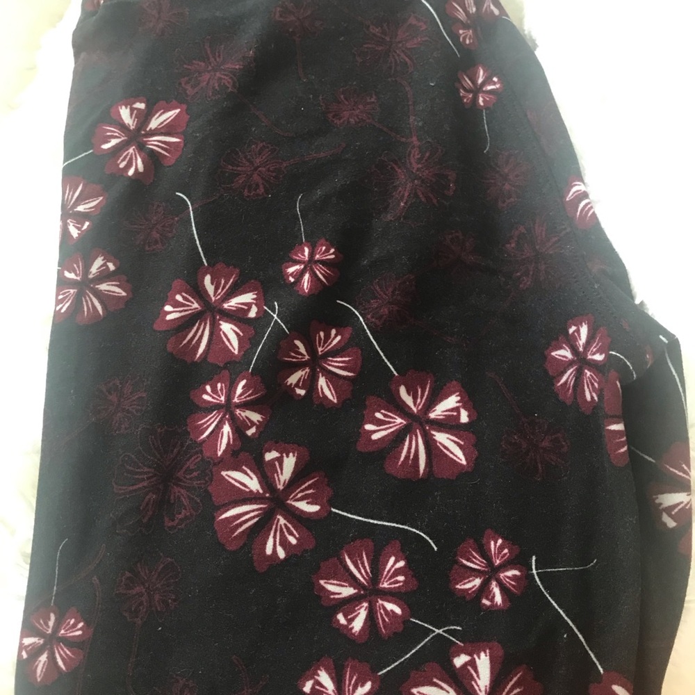 Nwot Lularoe leggings os